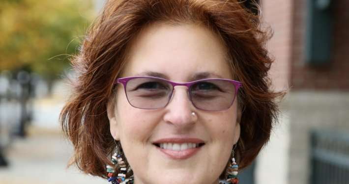 Julie Lary