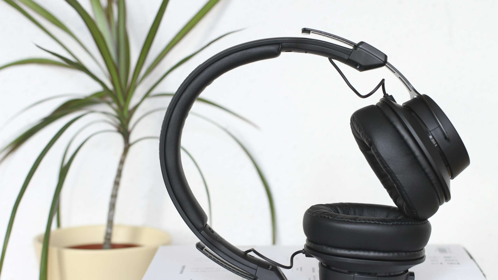 Headset_petr-machacek